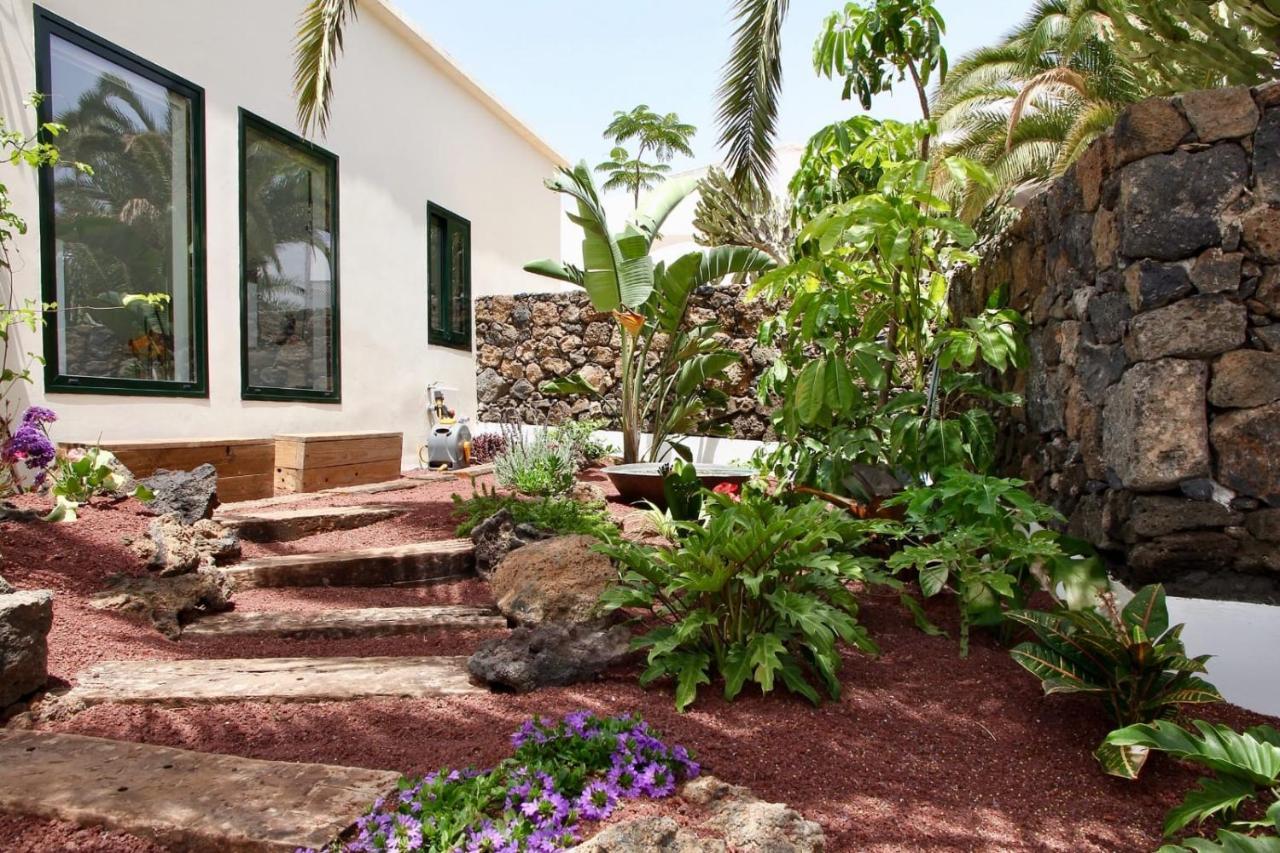 Unique, Stylish & Calm El Estanque By The Sea, Adults Only Costa Teguise Exterior foto